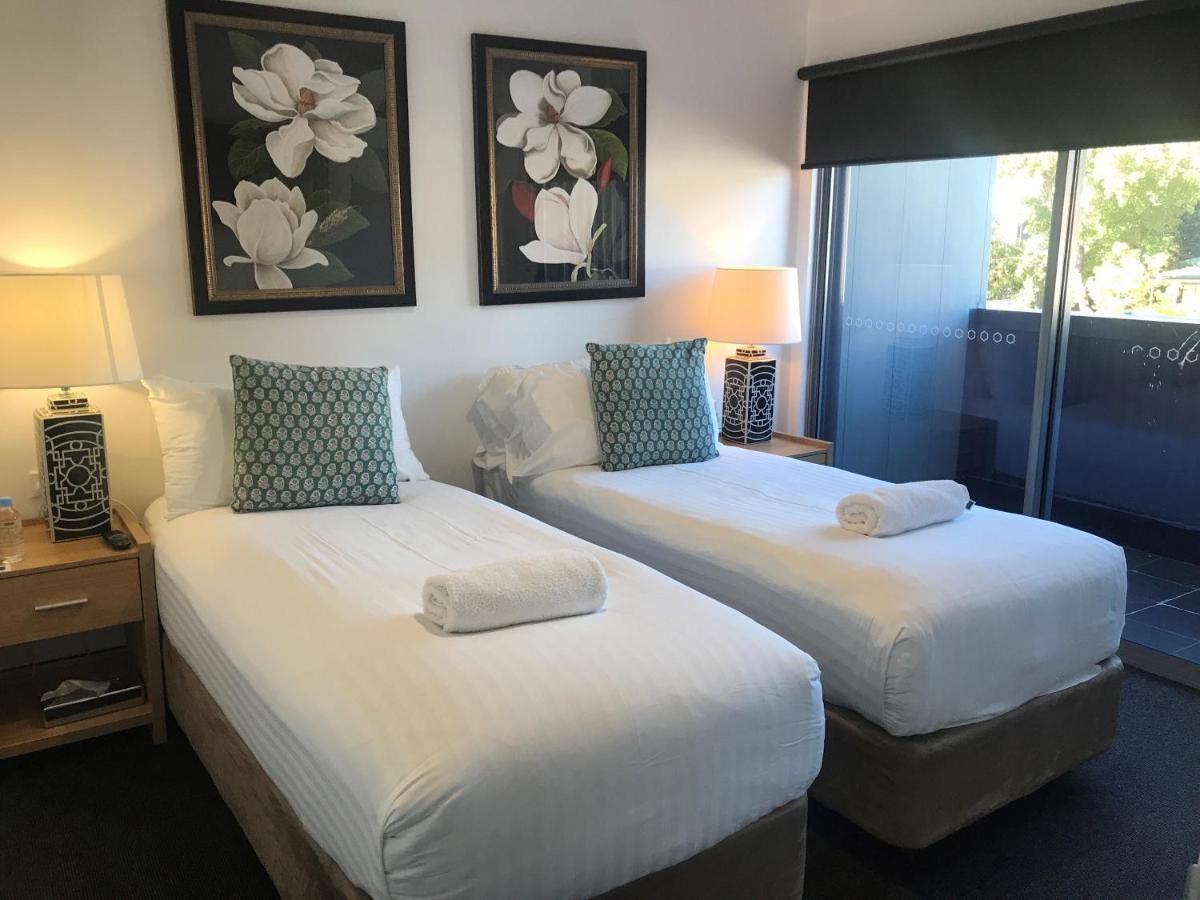 Aparthotel Crown On Darby Newcastle Esterno foto