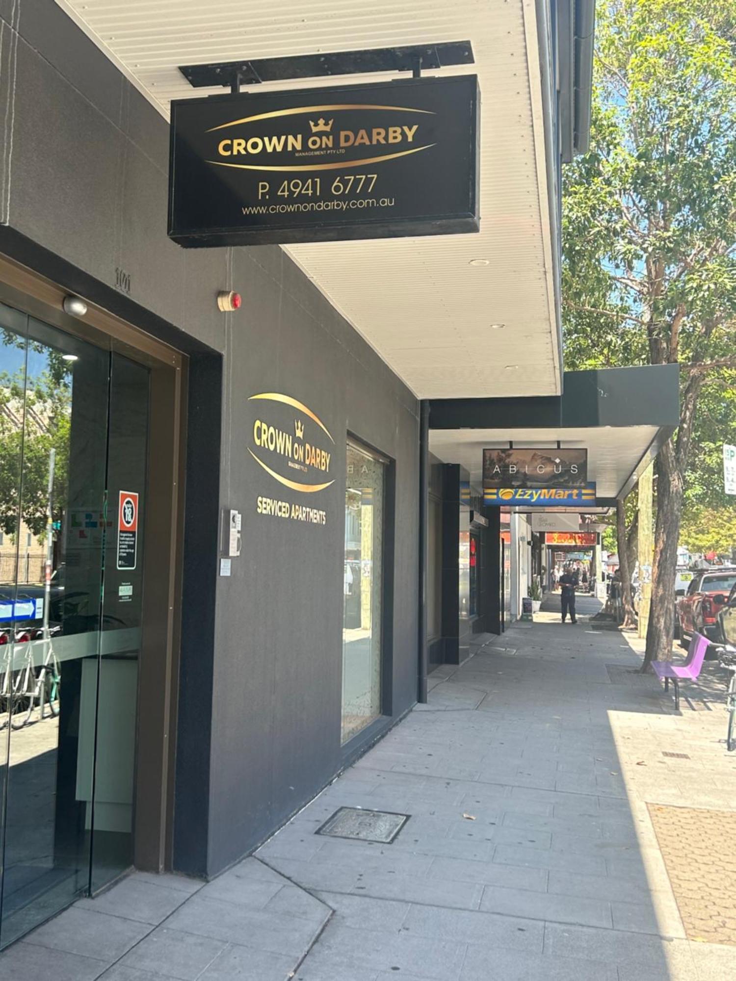 Aparthotel Crown On Darby Newcastle Esterno foto