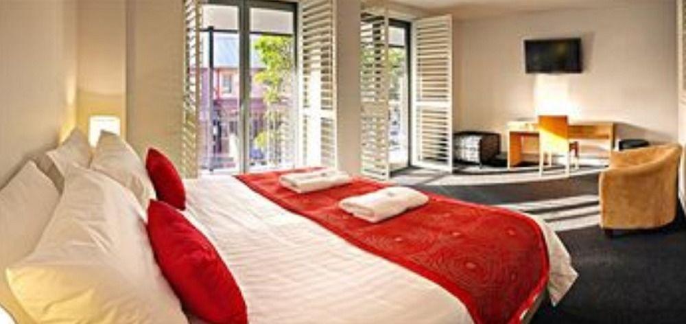 Aparthotel Crown On Darby Newcastle Esterno foto