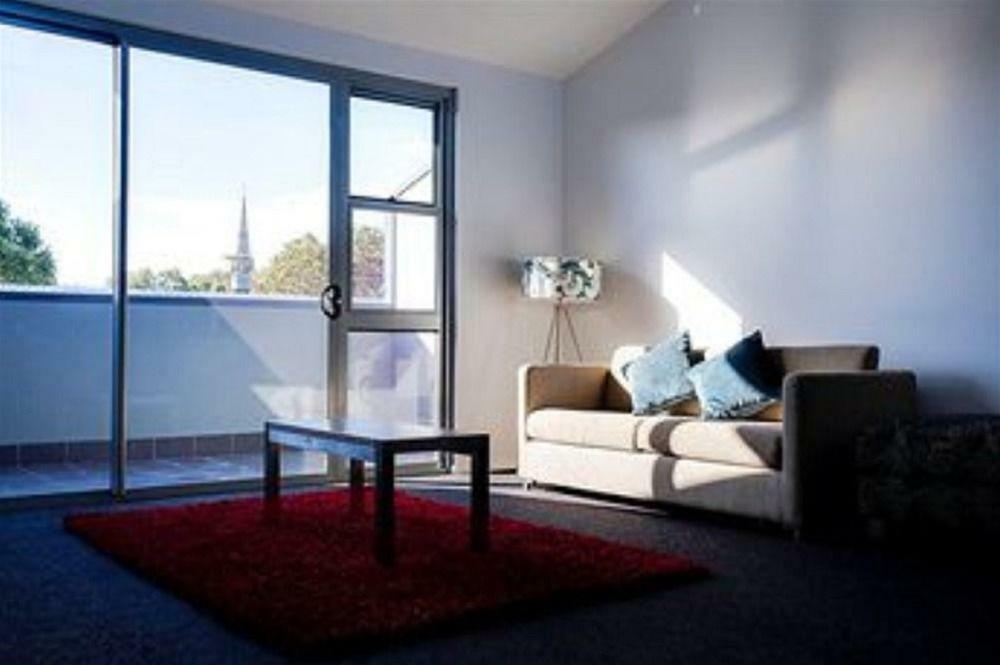 Aparthotel Crown On Darby Newcastle Esterno foto